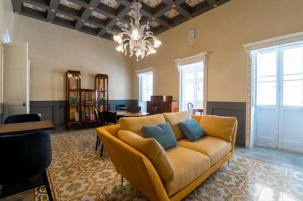 Monreal Boutique Townhouse - R024Rm5 Hotel Paola Kültér fotó